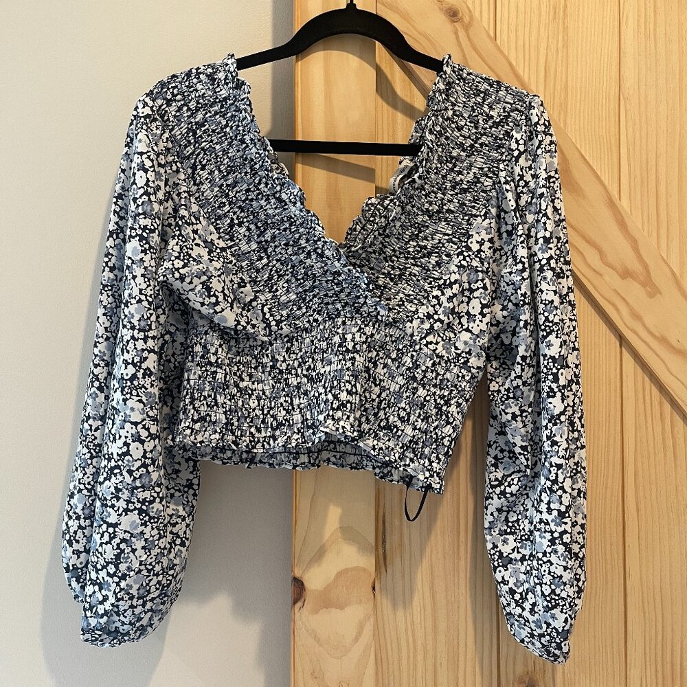 ABERCROMBIE: Long-Sleeve Smocked Puff Sleeve Wrap Top
